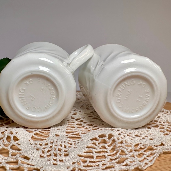 Vintage Corning White Swirl Mugs | Set of 2 | USA & Corning SA | Minimalist - Picture 5 of 6